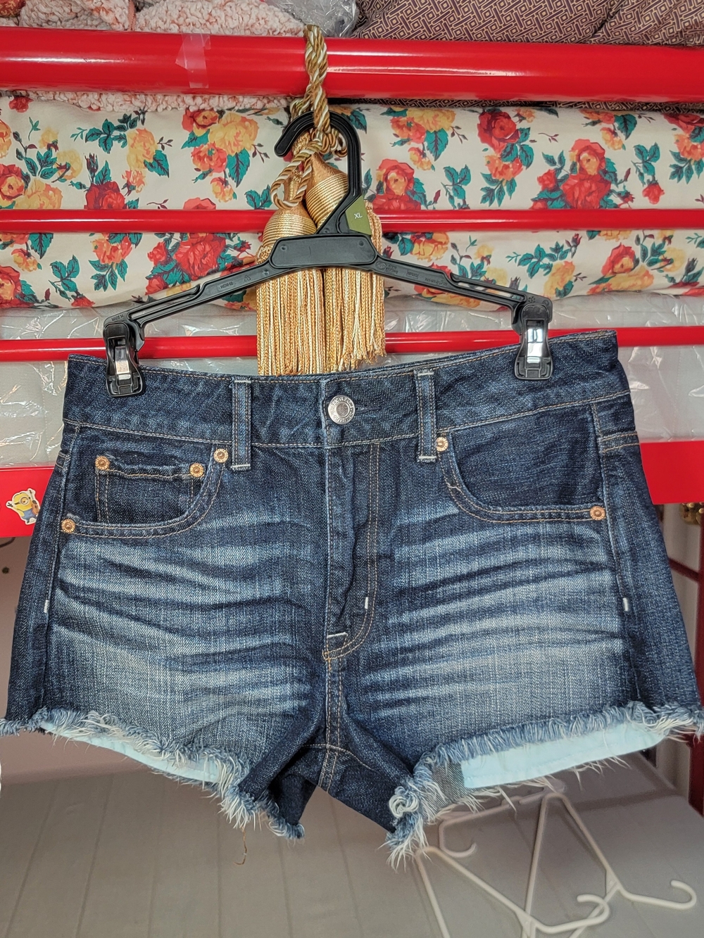 American Eagle Outfitters Dark Blue Denim Frayed Hem Jean Shorts Size 4